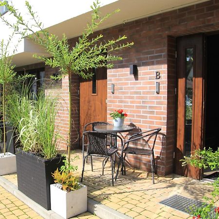 Royal Maris Apartments: Central Ustka, Near Beach & Port Exterior photo