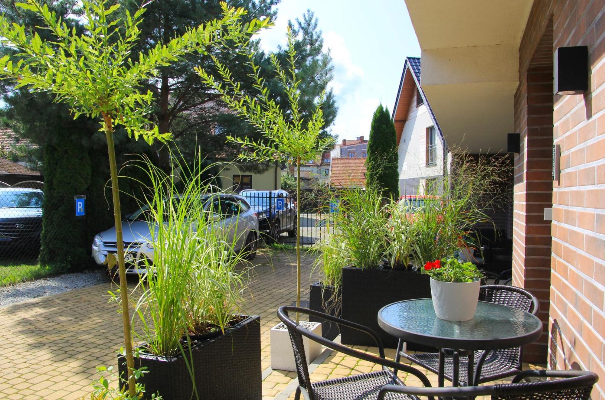 Royal Maris Apartments: Central Ustka, Near Beach & Port Exterior photo